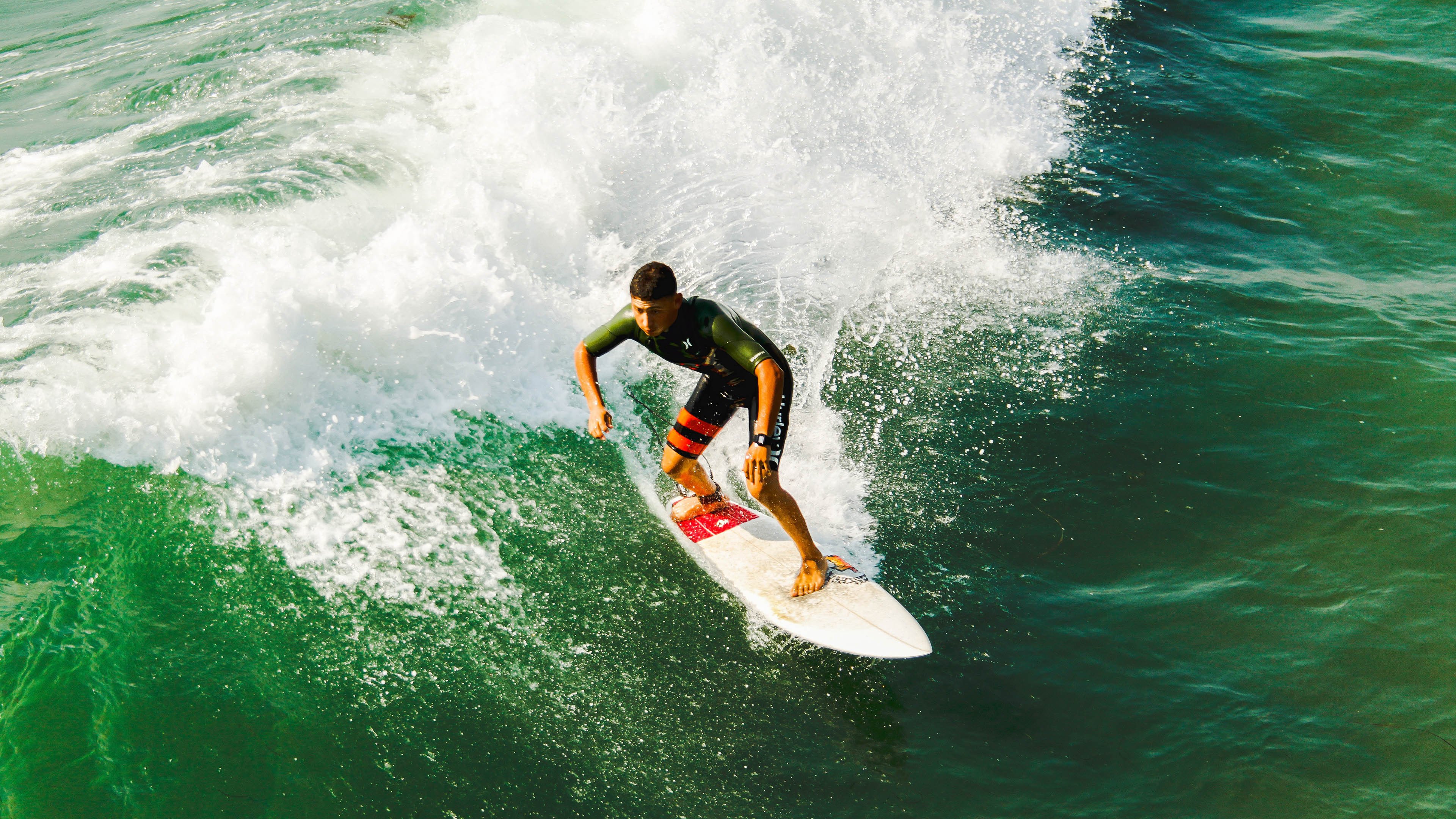 _城市广场：开放式网球街头比赛_，开放式网球击球